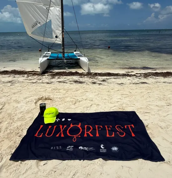 Viaje swinger Luxorfest en la playa